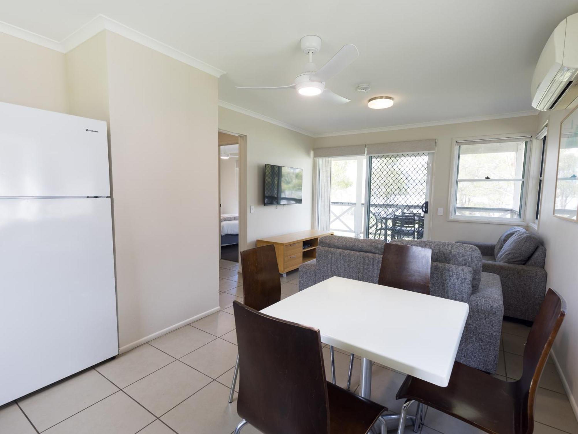 Nrma Lake Somerset Holiday Park Kilcoy Chambre photo